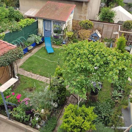 Un Deux Pieces Et Un Jardin A Villejuif Exteriér fotografie