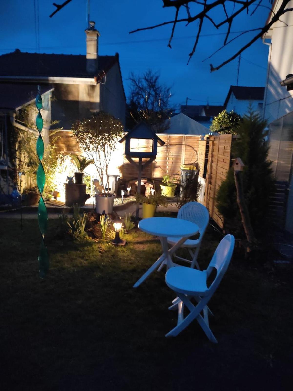 Un Deux Pieces Et Un Jardin A Villejuif Exteriér fotografie